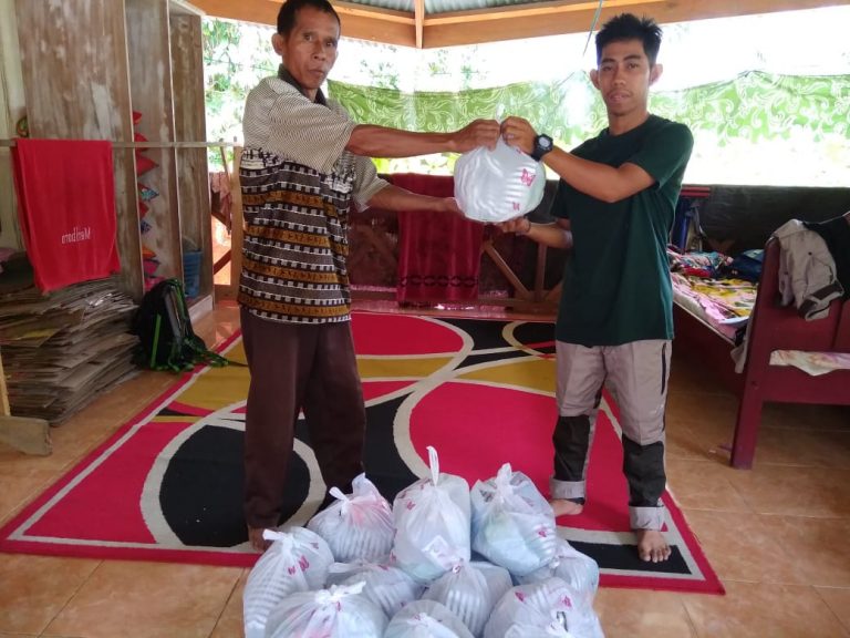 Read more about the article Sikola Mombine Lakukan Distribusi Bantuan ke Rano