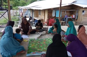 Read more about the article MEMBANGUN KESADARAN PERAN PEREMPUAN UNTUK KEBERLANJUTAN LIVELIHOOD KELUARGA PENYINTAS BENCANA PASIGALA BERSAMA YAYASAN SIKOLA MOMBINE