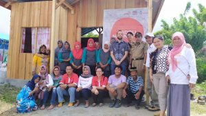 Read more about the article Kelompok Ekonomi Desa Dampal, Difasilitasi Rumah Produksi