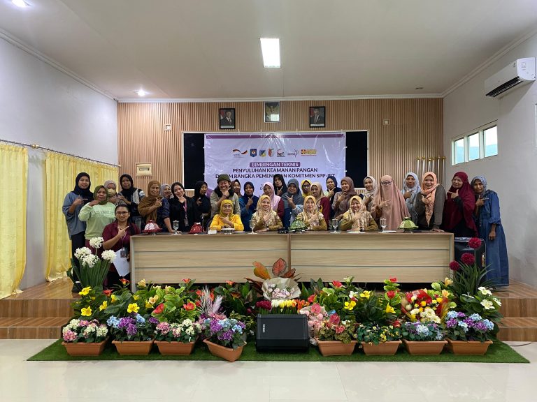 Read more about the article Sikola Mombine Fasilitasi Pelaku UMKM Perempuan dan Disabilitas Urus Legalitas dan Keamanan Pangan